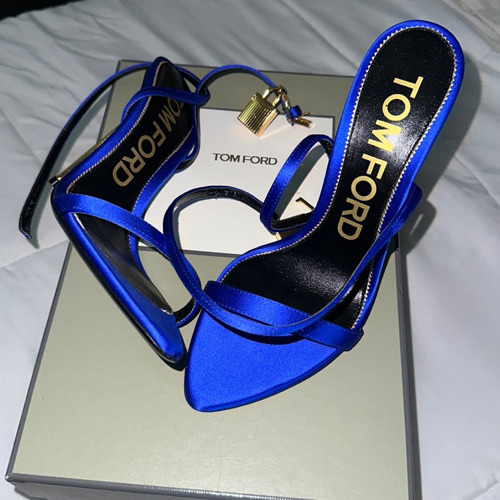 Size 8 Tom ford padlock pointy naked sandal heels